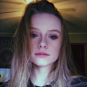 Meet your Posher, Leah